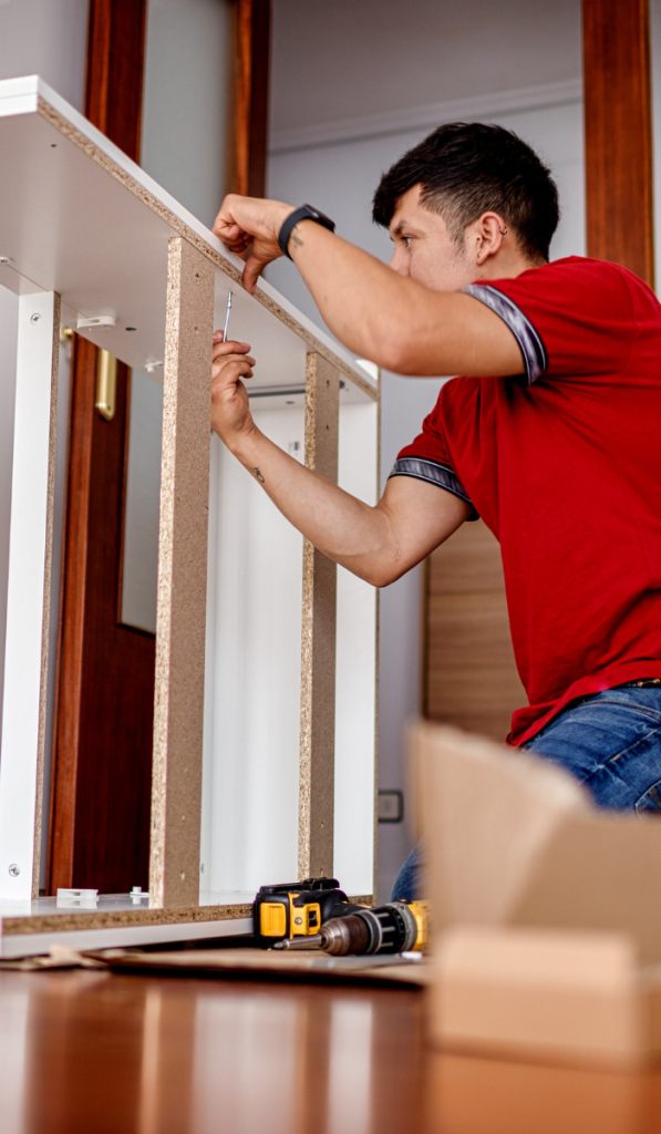 Montaggio mobili a Castelbuono